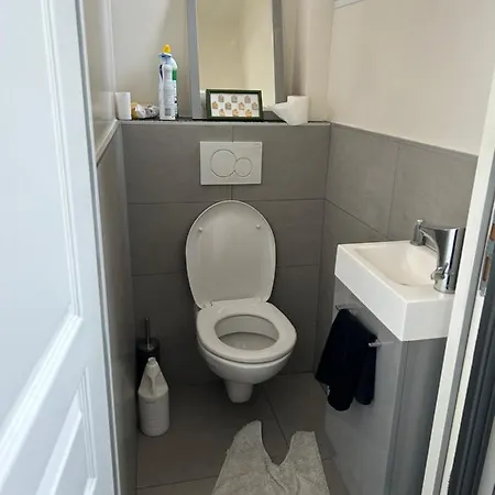 5 Piece Moderne Apartamento
